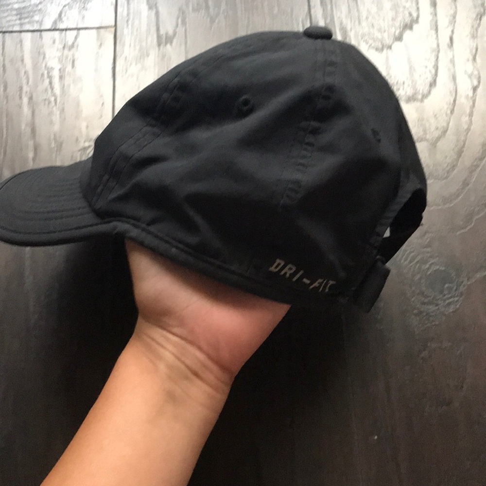 Hat - Picture 2 of 2